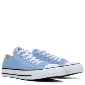 *must go* converse low top classics baby blue